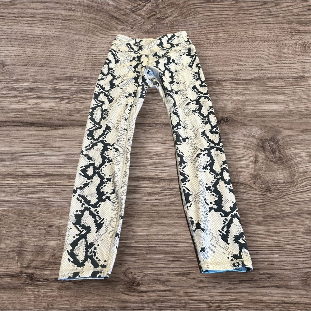 Balance Collection Geometric Animal Print Monochrome Leggings Athletic Small